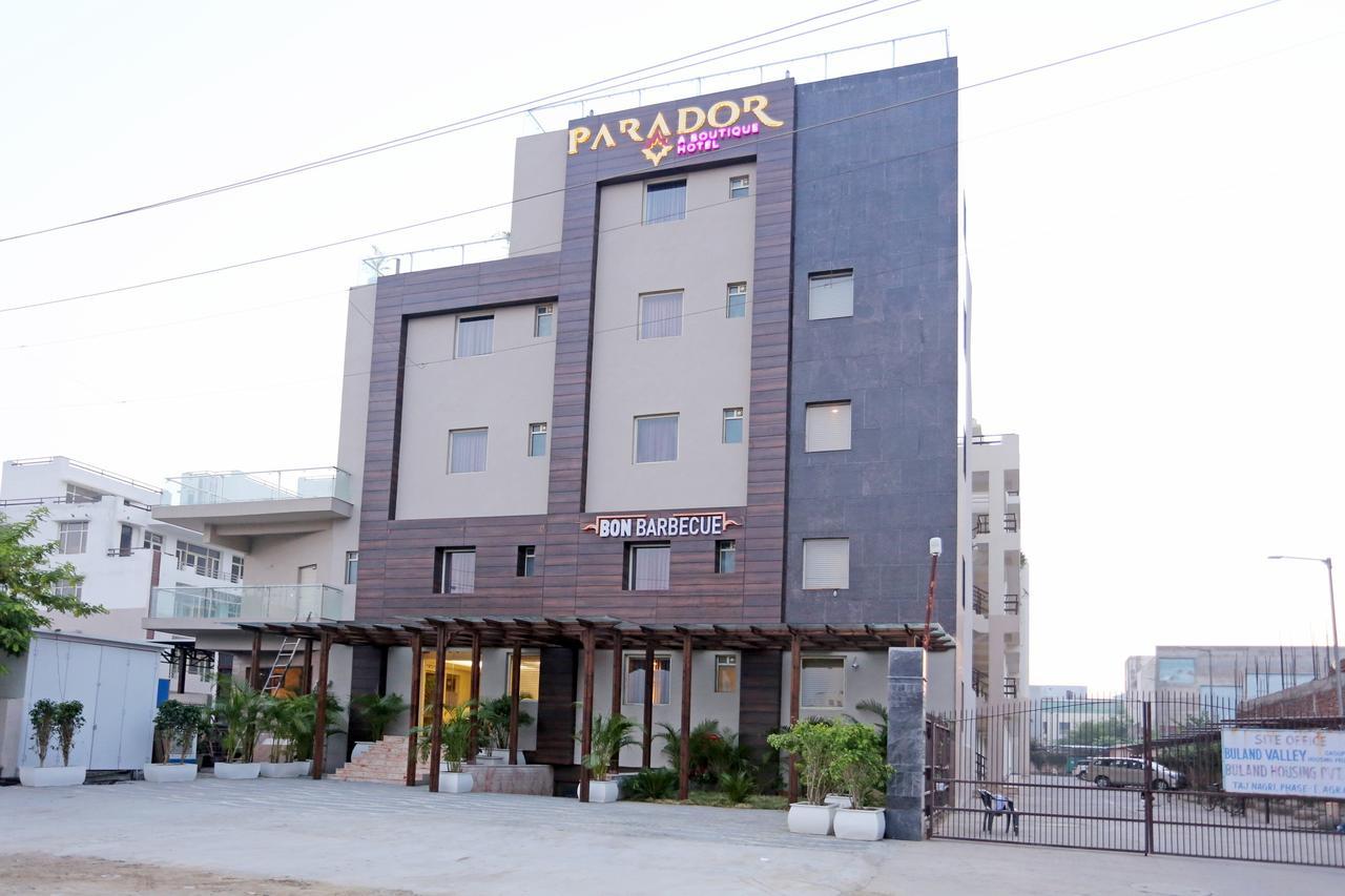 Hotel Parador Agra Hotel 2*